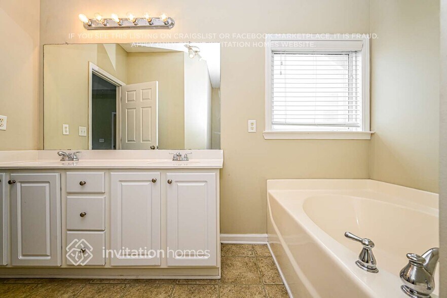 Building Photo - 9103 Valleyview Ct