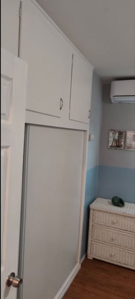 Building Photo - 536 W 39th St