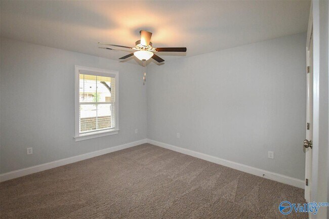 Building Photo - 113 Gary Allen Blvd