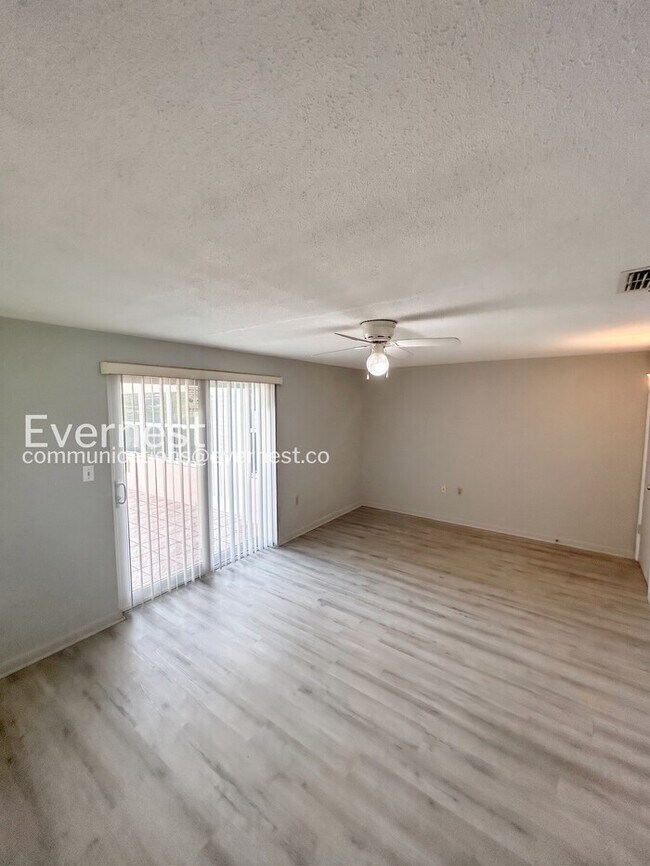 Building Photo - 7810 Cayuga Dr