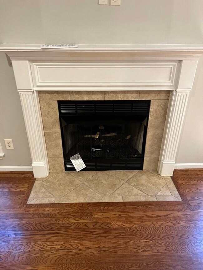 Building Photo - Townhome For Rent In Hoover!!! COMING SOON!