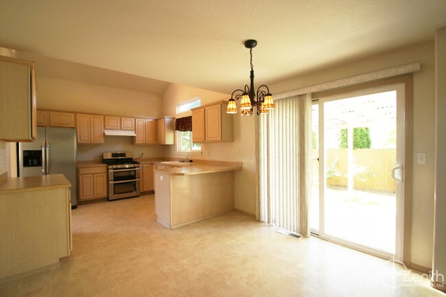 Building Photo - 17019 SE 3rd St