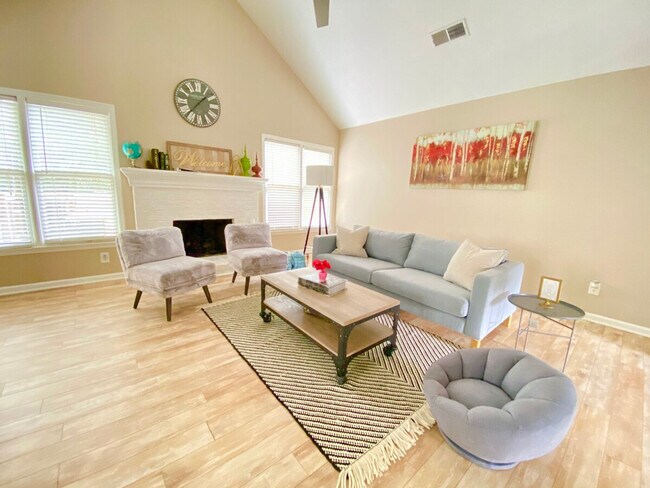 Building Photo - 1254 Township Dr