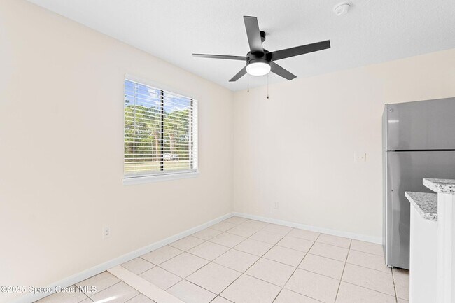 Building Photo - 1884 Agora Cir SE