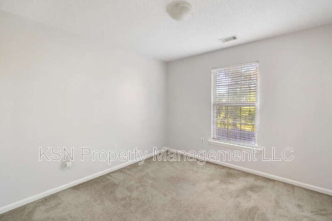 Building Photo - 123 Salt Landing Cir