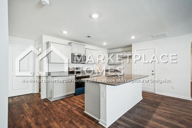 Building Photo - 400 Arrowhead Dr