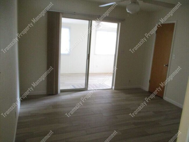 Building Photo - 55-Plus Community Dreamland Villa Retirement