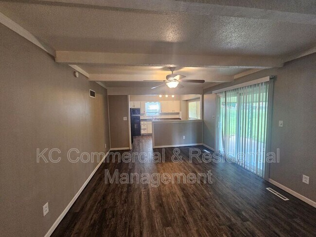 Building Photo - 10013 N Harrison Dr