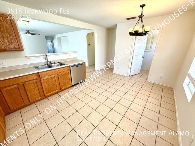 Building Photo - MUST SEE!  Stunning 3-Bedroom, 2- Bath Hom...