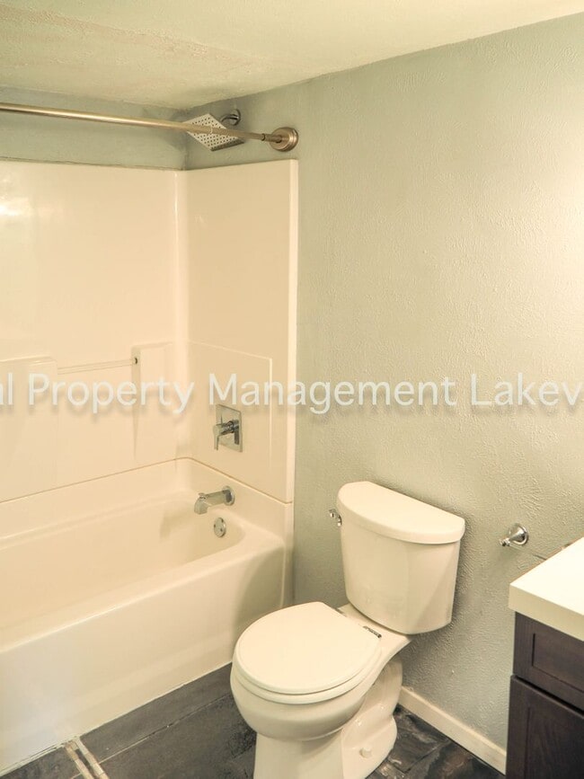 Building Photo - 534 Oldbridge Dr