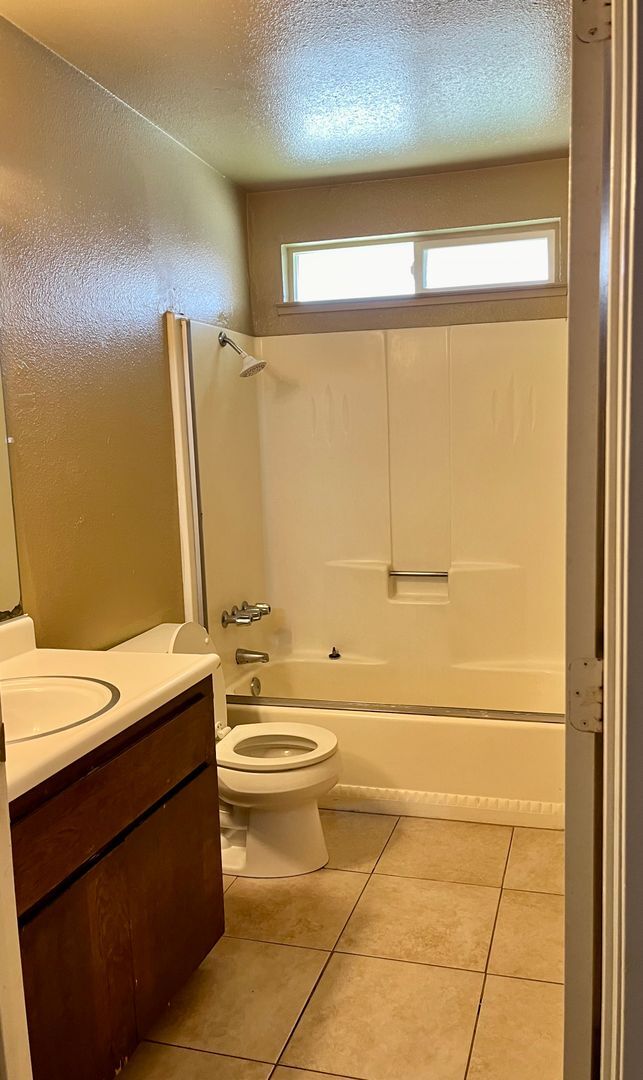 Building Photo - 3800 Maserati Dr