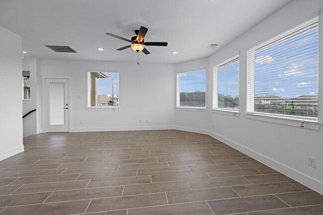 Building Photo - 1312 Shaded Rock Dr