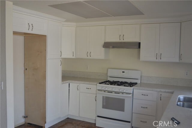 Building Photo - 22880 Aqueduct Way