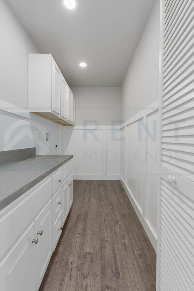 Building Photo - 2903 Trenholm Rd