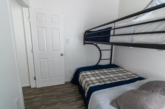 Primary Photo - 1080 Folsom St