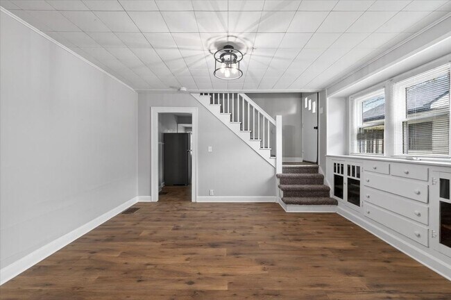 Building Photo - 508-508 Emerson Ave