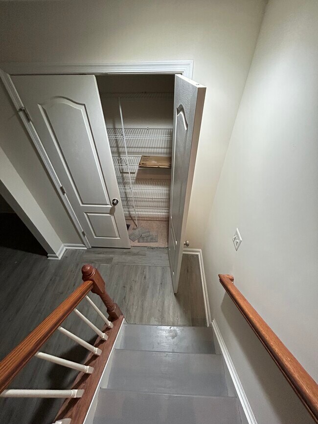 Building Photo - 7125 Durrette Rd