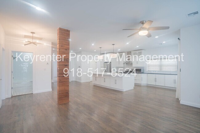 Building Photo - Midtown Tulsa | 4 Bed | 2 Bath | 2,010 SQFT