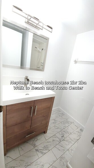 Building Photo - 615 3rd St