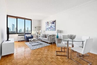 Building Photo - 2 bedroom in NEW YORK NY 10280