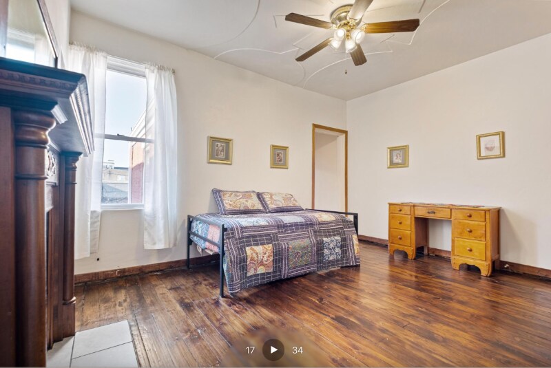 Building Photo - 134 41st St