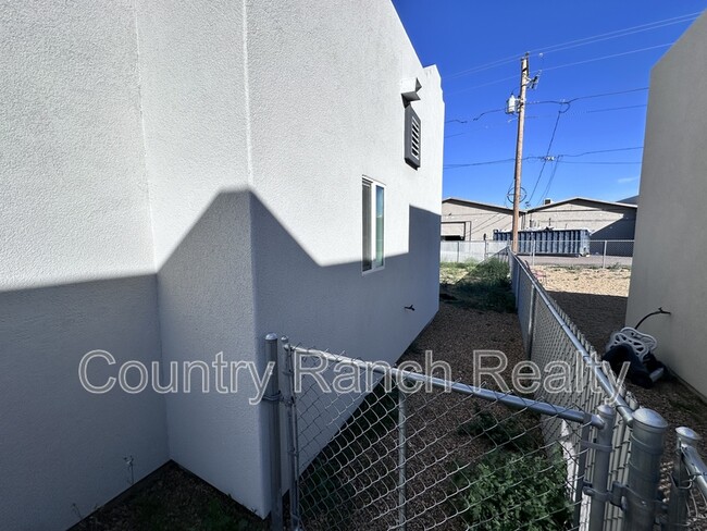 Building Photo - 1632 Shamrock Rd