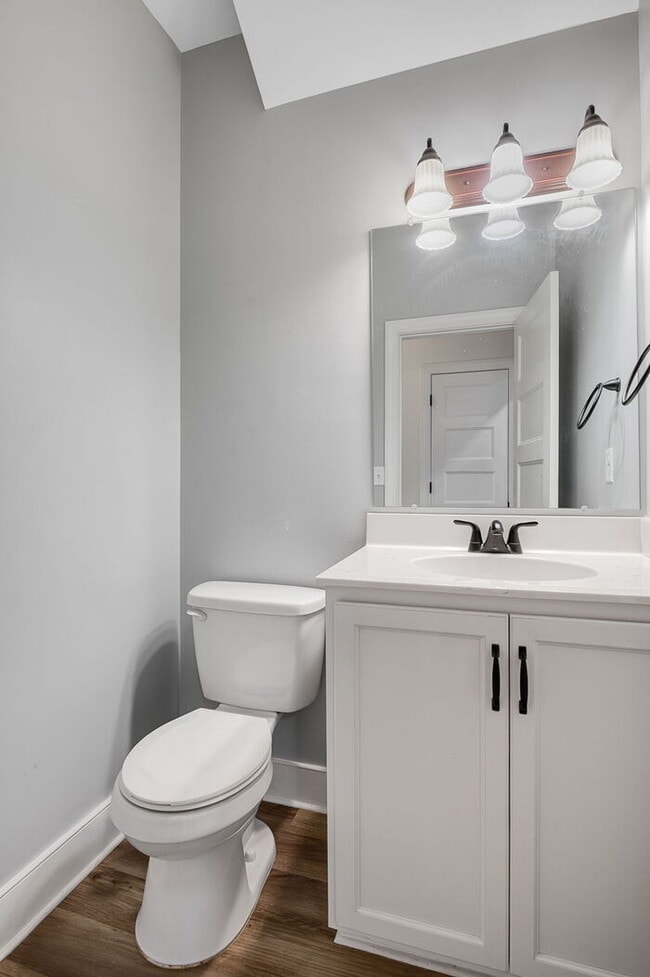 Building Photo - 5001 Dampier Ct