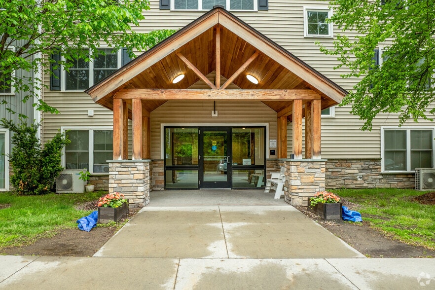 Primary Photo - Residences at Great Cedars
