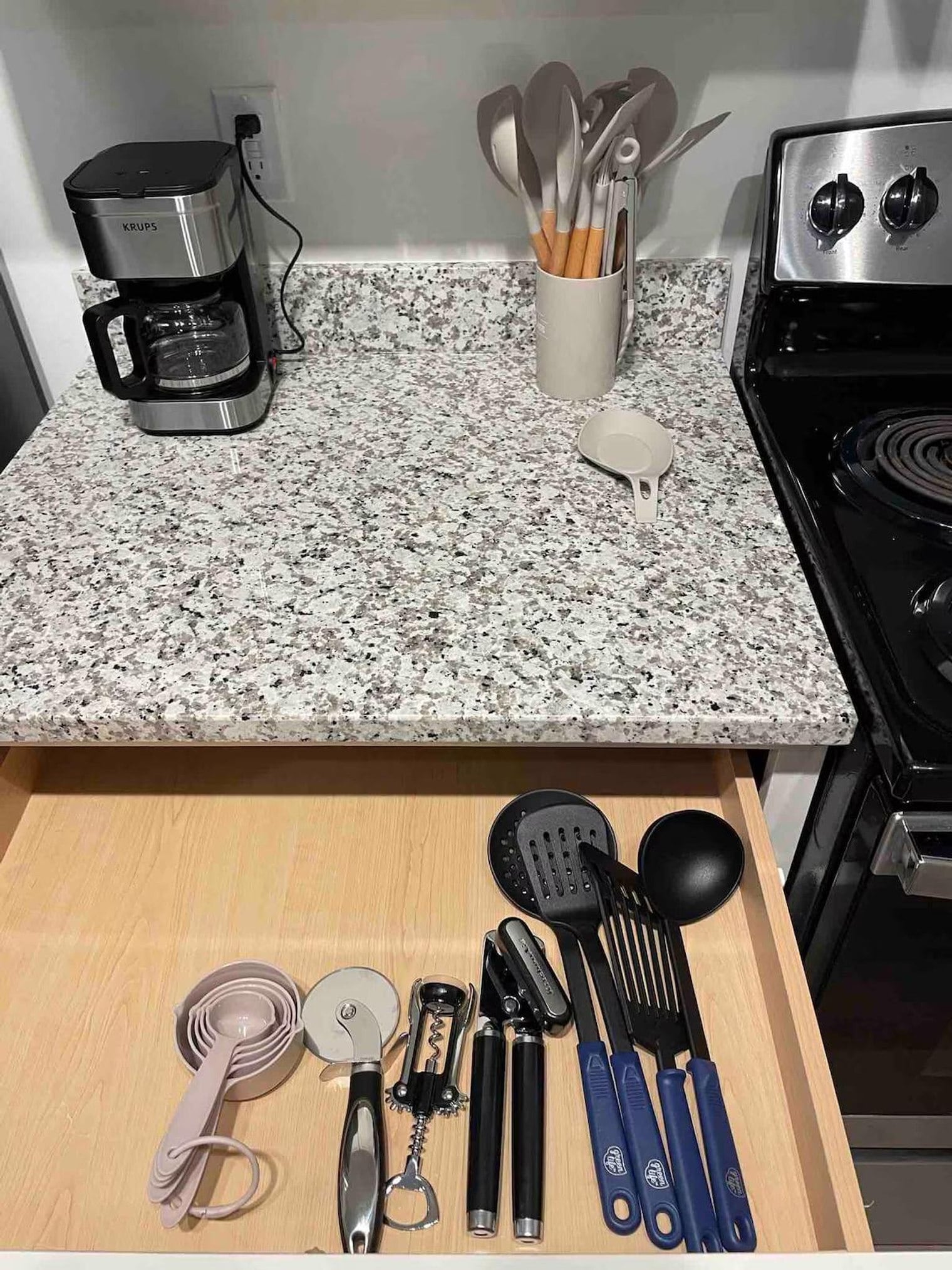 Building Photo - 8351 Coventry Ct