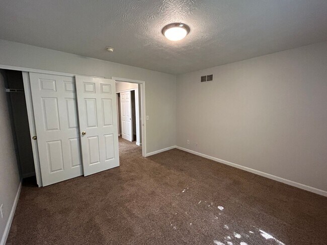 Building Photo - WESTWOOD- 3 Bed/ 2 full bath with 2 car garage