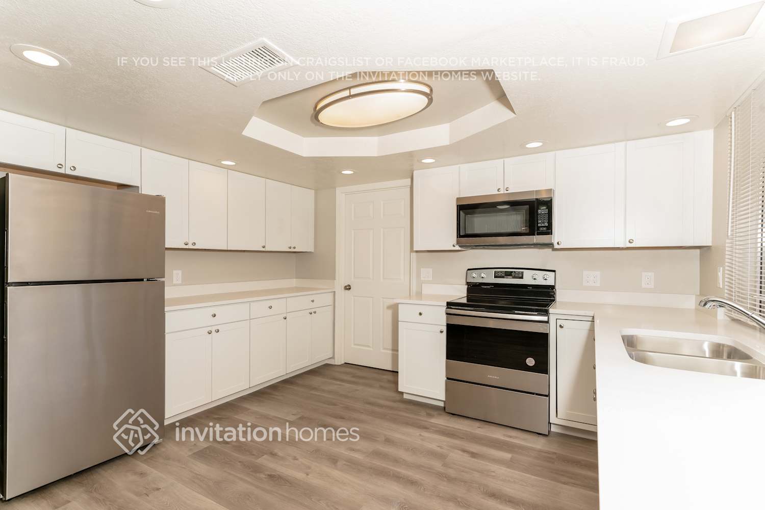Building Photo - 17244 N 31st Ave