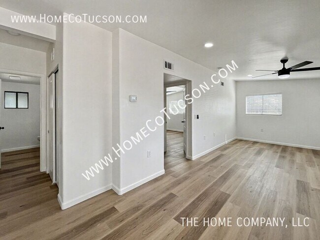 Building Photo - 6060 N Van Ark Rd