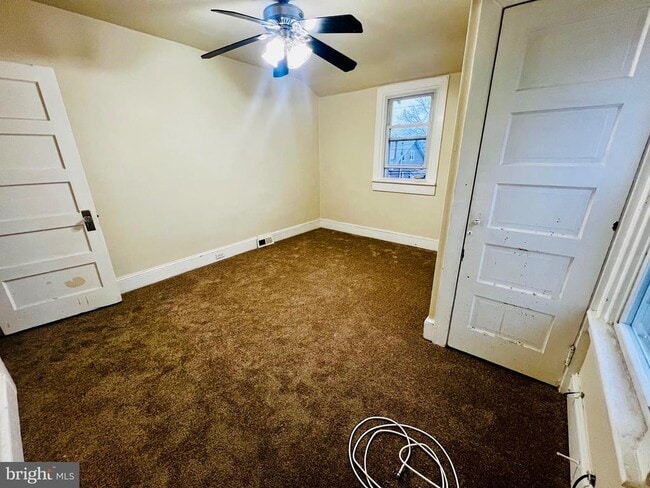 Building Photo - 428 Paxson Ave