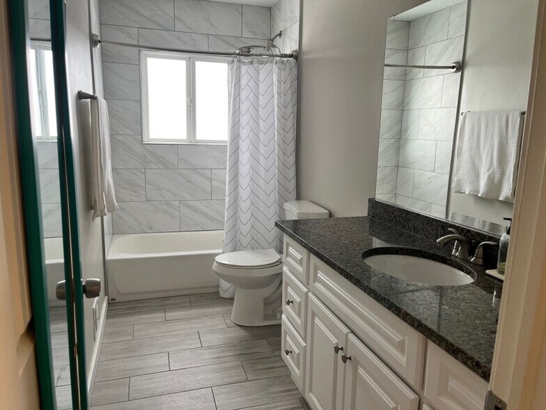 Building Photo - 1532 Merlin Way