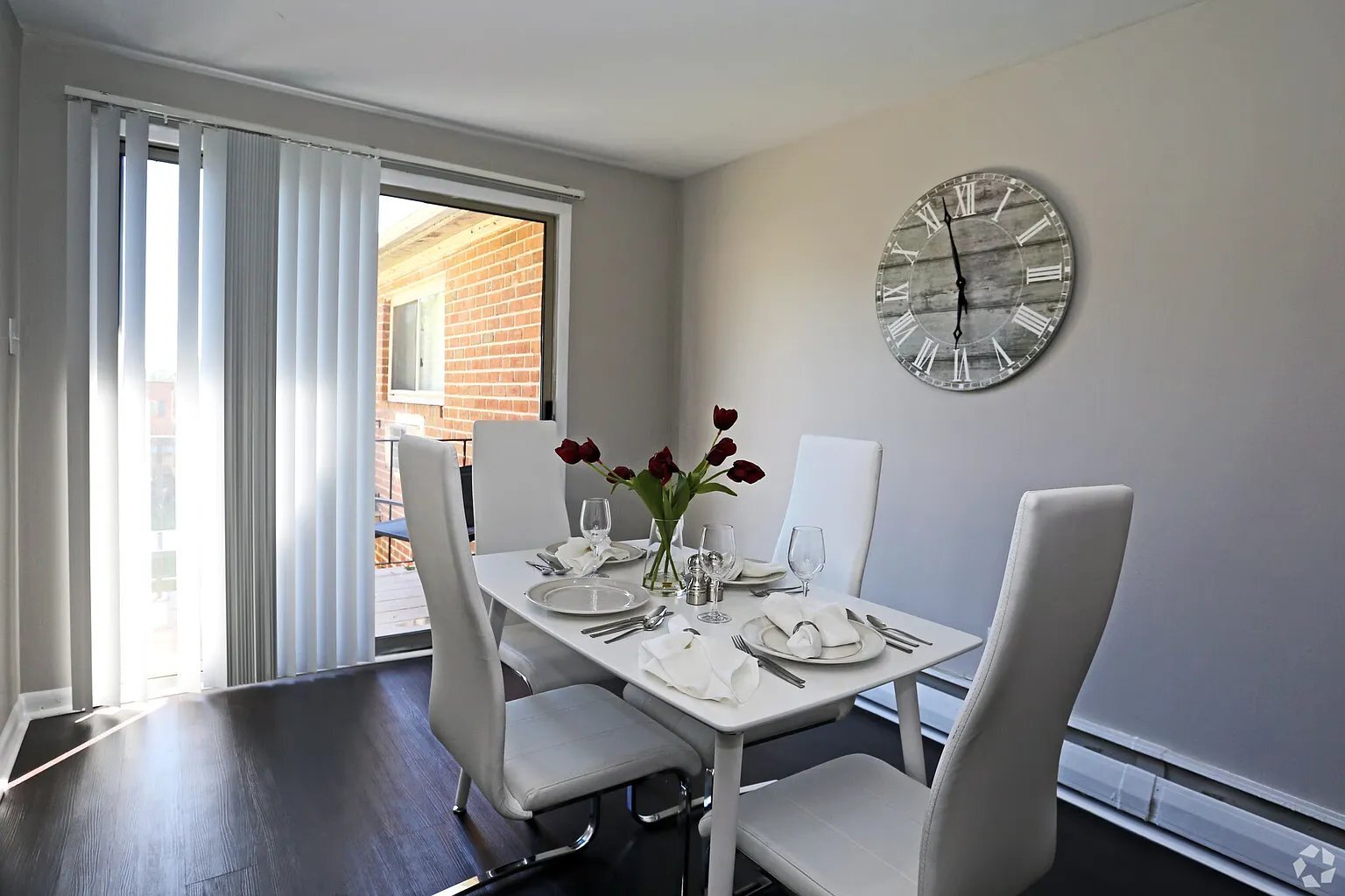 Building Photo - 333 North Ave