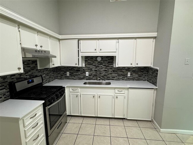Building Photo - 4906 Caranchua Reef Dr