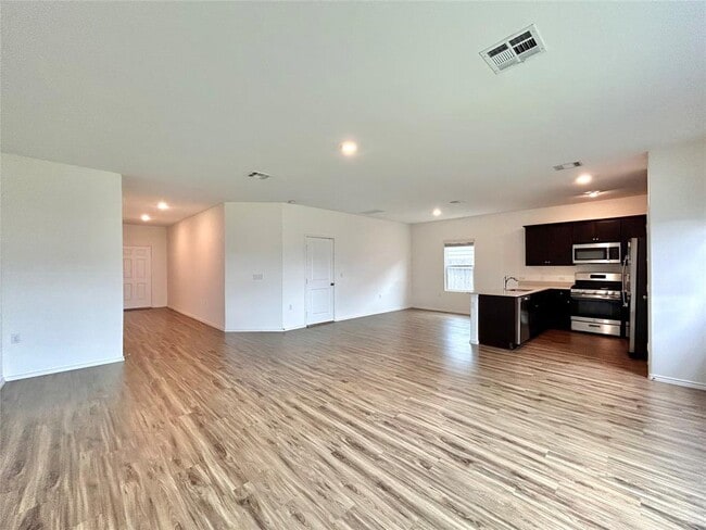 Building Photo - 2520 Forgetmenot Ln