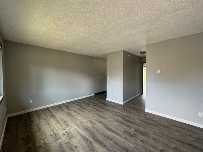 Interior Photo - Raintree Apartments