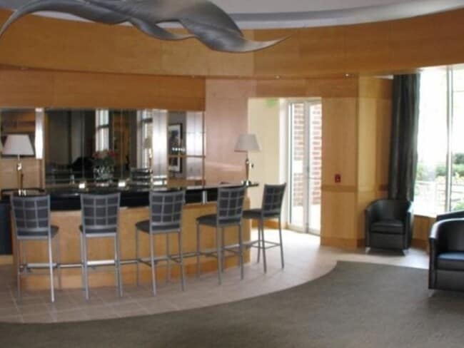 Building Photo - 285 Centennial Olympic Park Dr NW