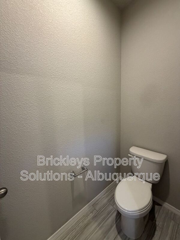 Building Photo - 768 Amatista Lp SE