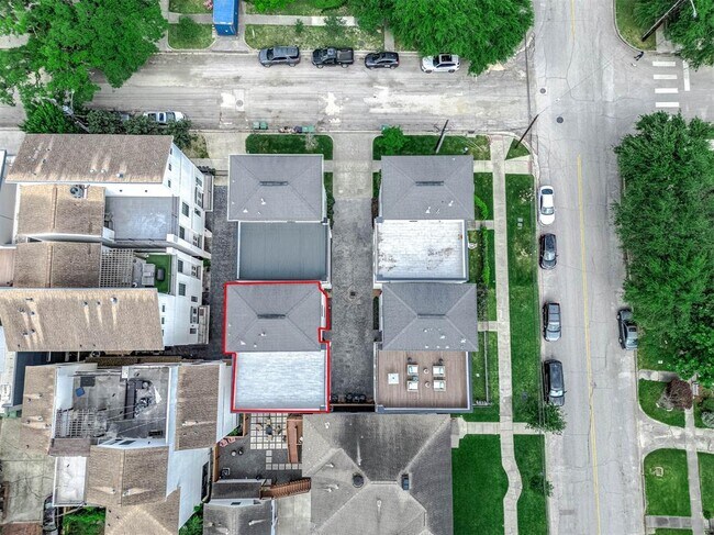 Building Photo - 4707 Jackson St