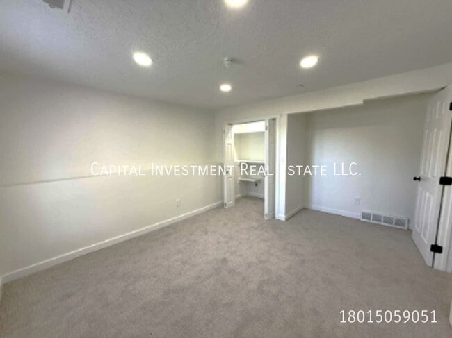 Building Photo - 2810 Keltic Ct