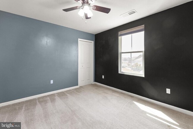 Building Photo - 66 Shrewsbury Dr