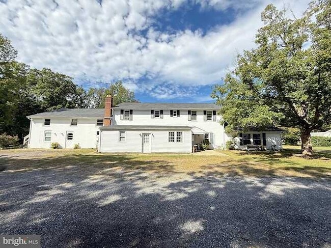 Building Photo - 145 Quailwood Pky