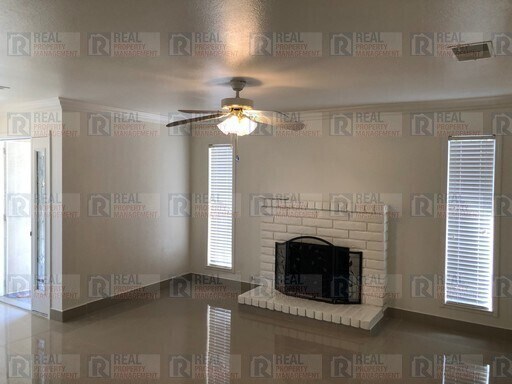 Building Photo - Modesto 3 Bedroom 2 Bath Home