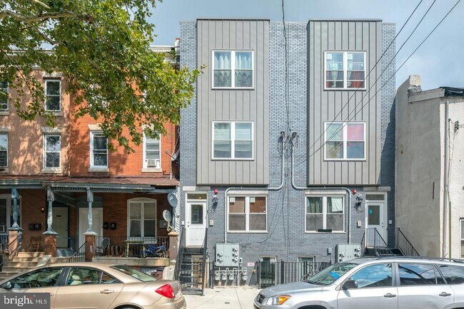Building Photo - 321 N Preston St