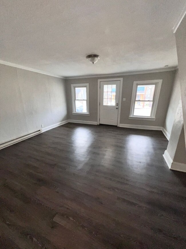 Building Photo - *MOVE IN SPECIAL* Charming 2-Bedroom Home ...