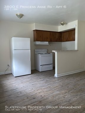 Building Photo - PRINCESS COURT (One Bedroom)