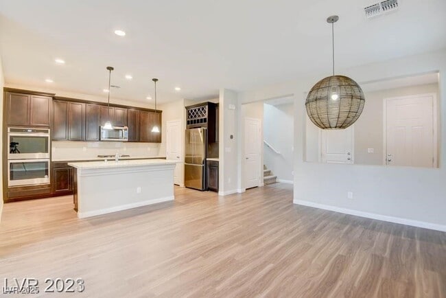 Building Photo - 4148 Elegant Chateau St