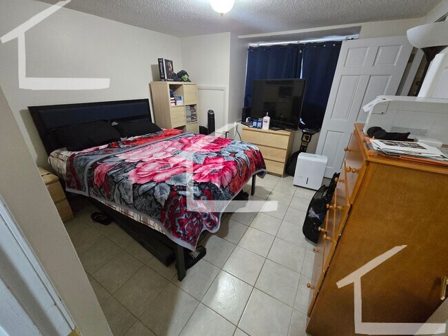 Primary Photo - One bedroom MBTA GL-B